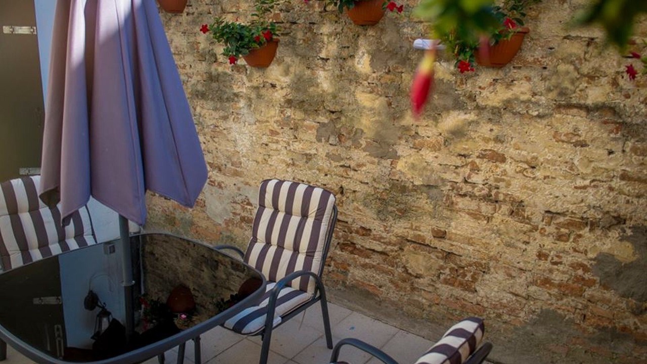 Photo of Outdoor in Longa