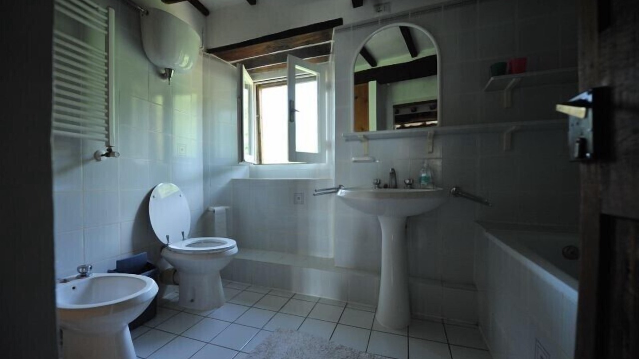 Photo of Bathroom in Cortona