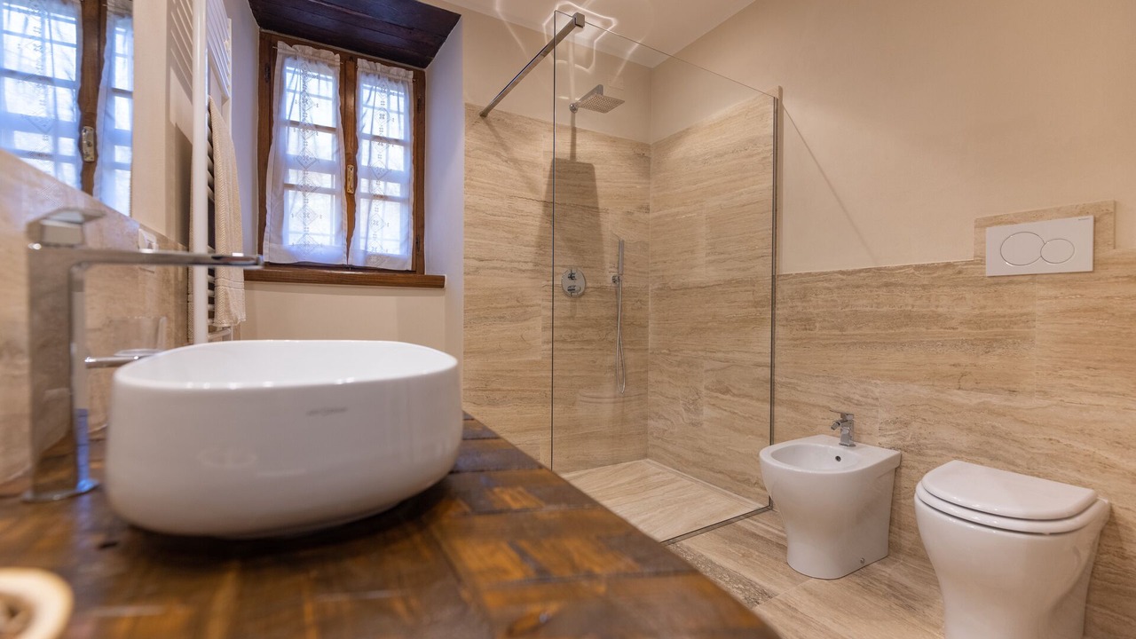 Photo of Bathroom in Cortona