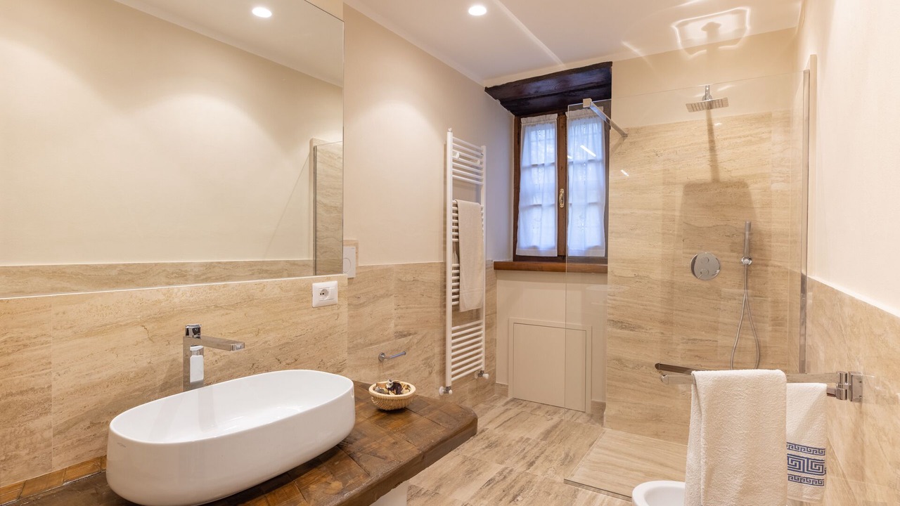 Photo of Bathroom in Cortona