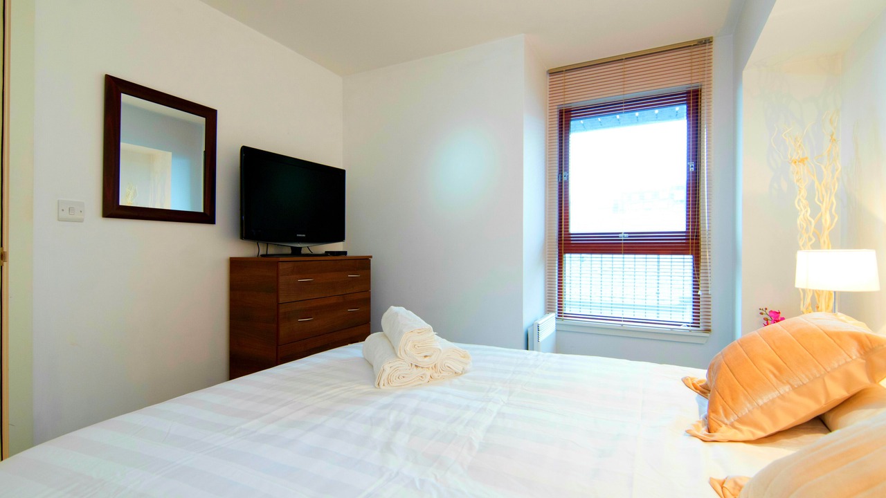 Photo of Bedroom in City Centre Glasgow