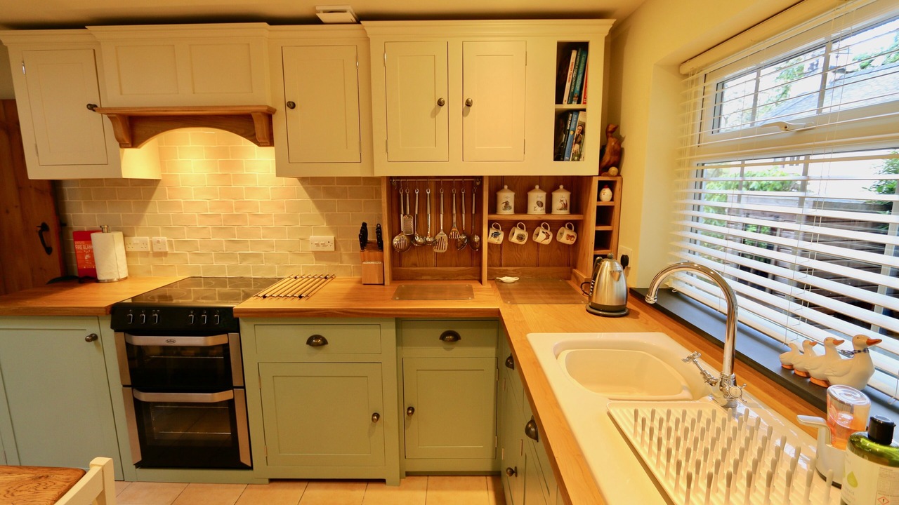Photo of Kitchen in Looe