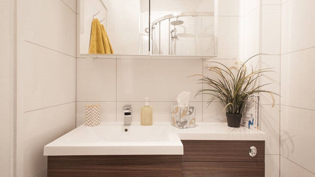 Photo of Bathroom in Bethnal Green