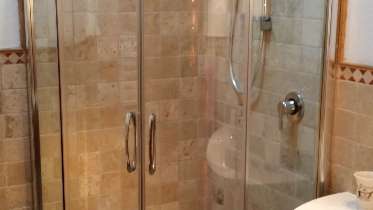 Photo of Bathroom in Introd