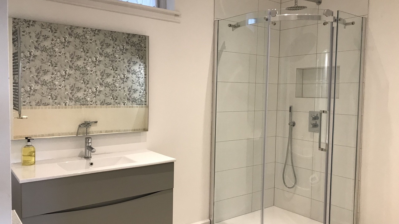 Photo of Bathroom in Rock