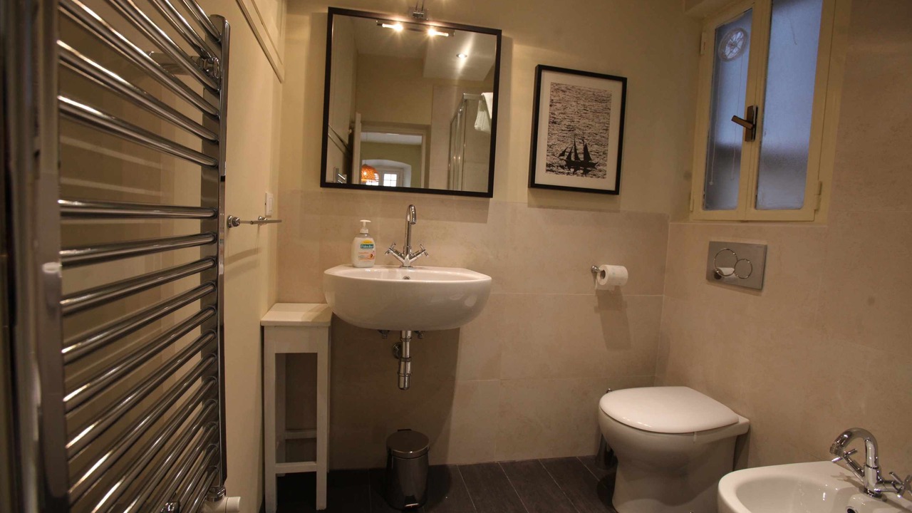 Photo of Bathroom in Oltrarno