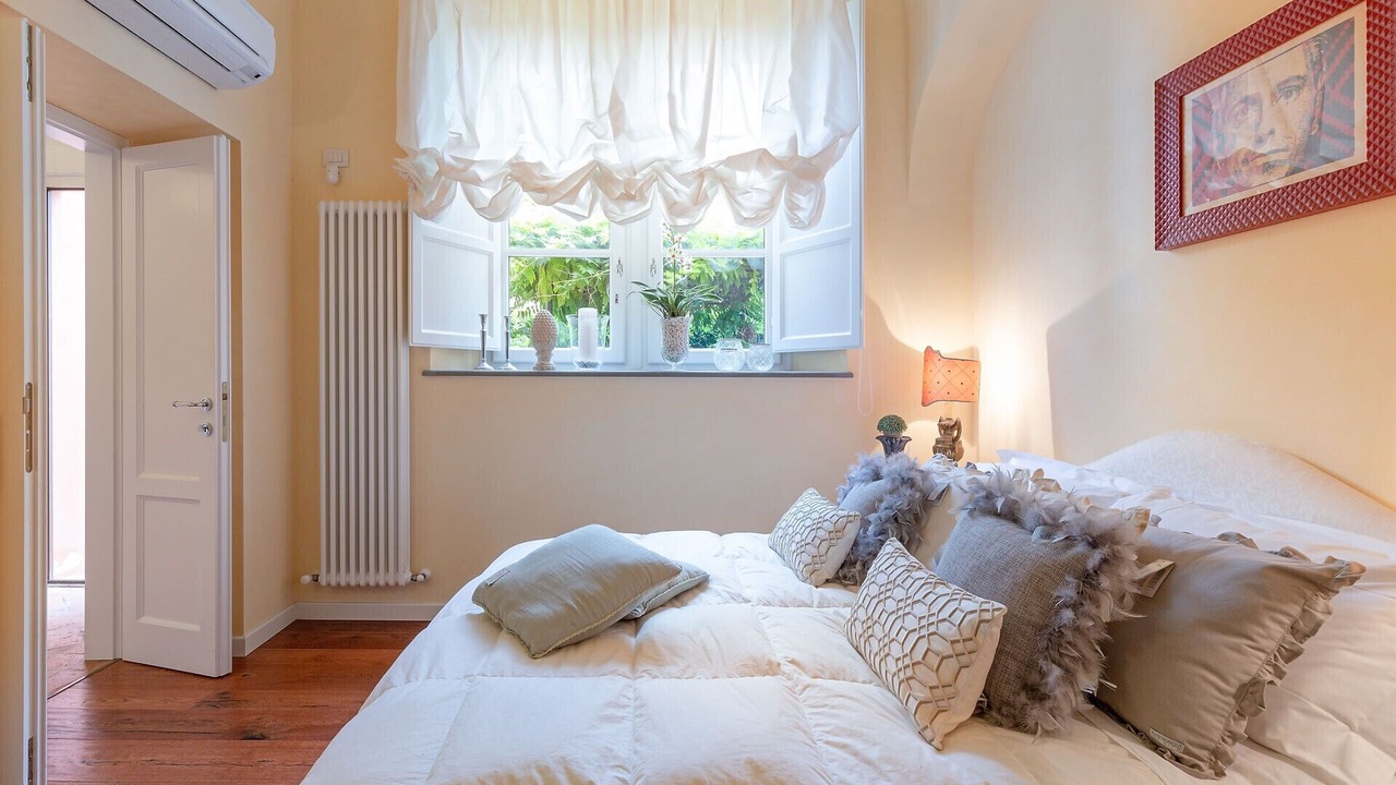 Photo of Bedroom in Lucca Historical Center