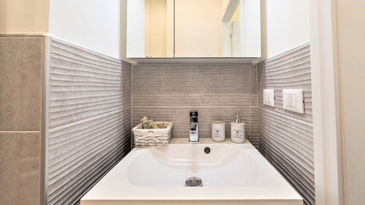 Photo of Bathroom in Historic Centre