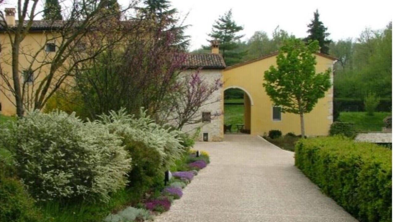 Photo of Outdoor in Castegnero