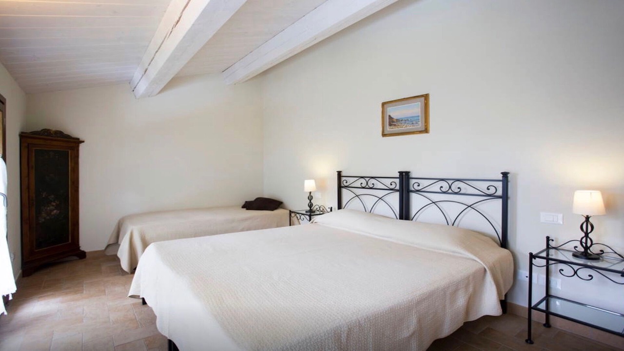 Photo of Bedroom in Castel di Mezzo