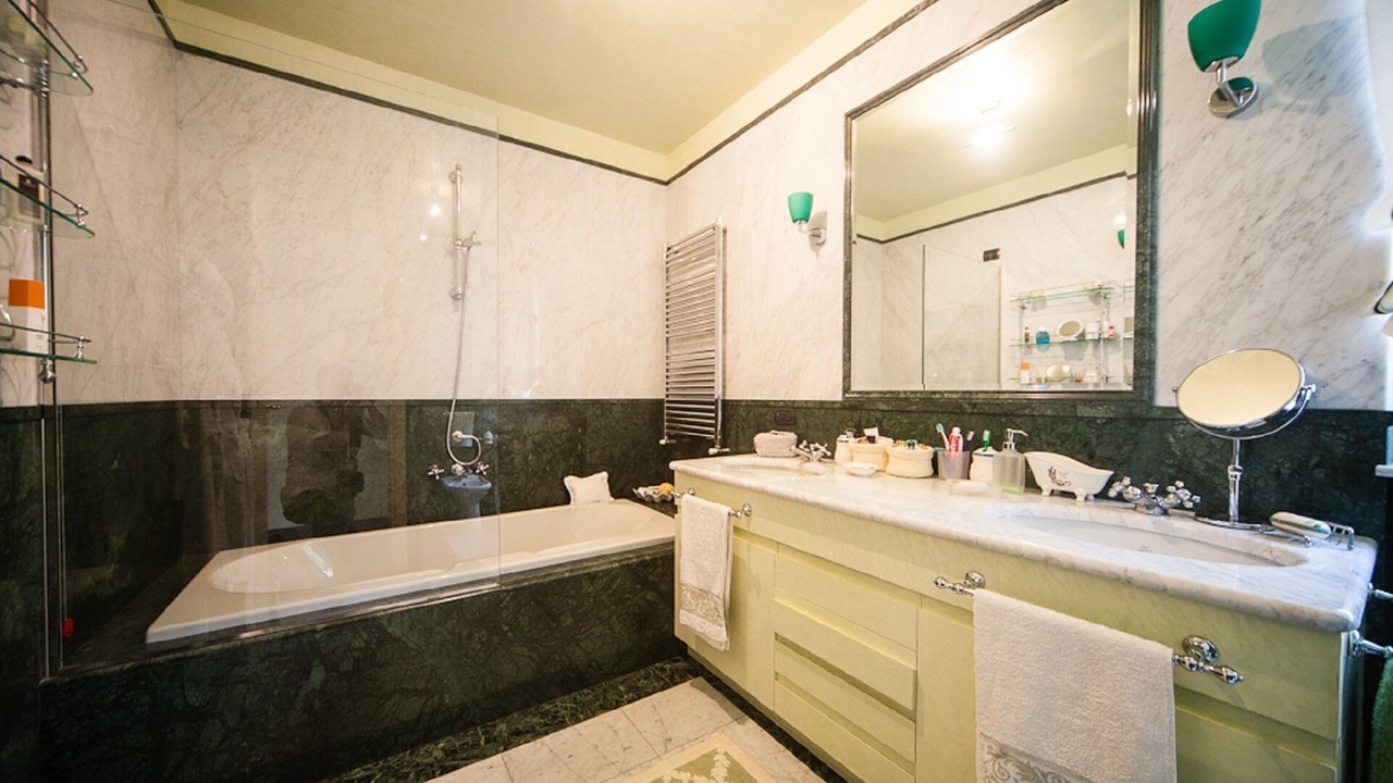 Photo of Bathroom in Pignone