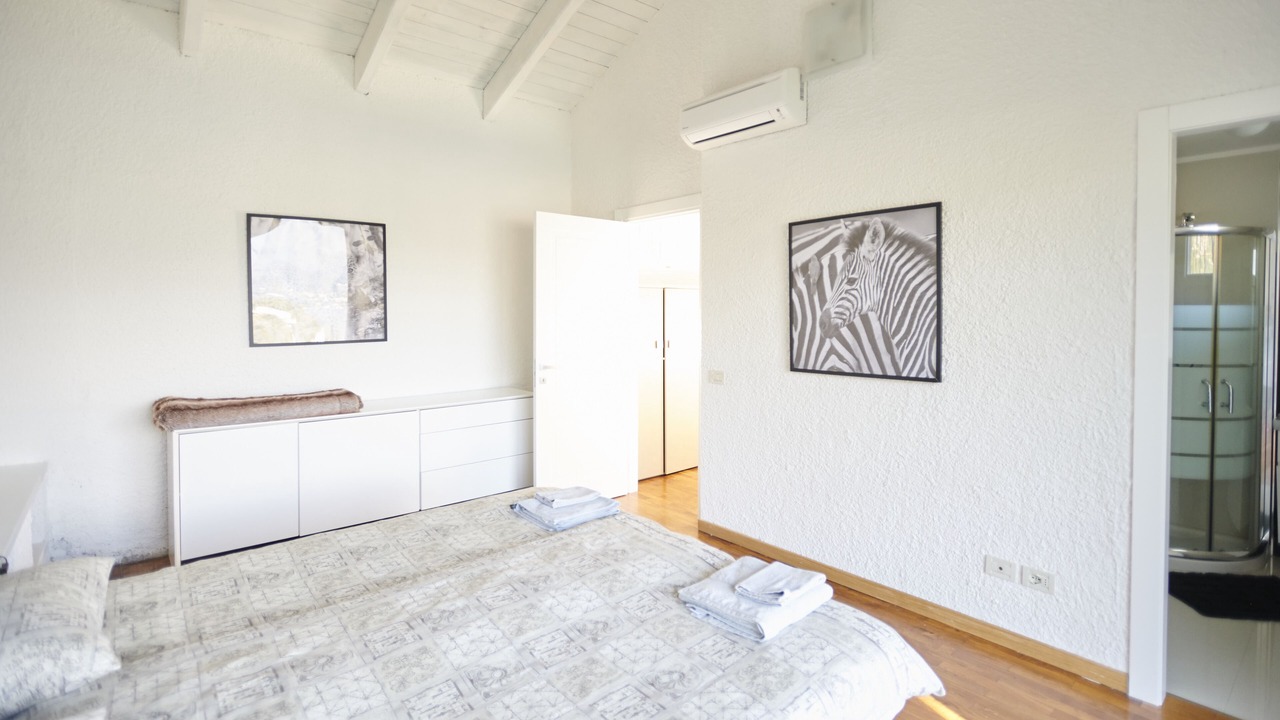 Photo of Bedroom in Laveno Mombello