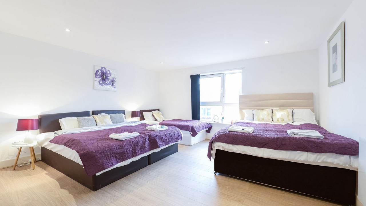 Photo of Bedroom in Island Gardens