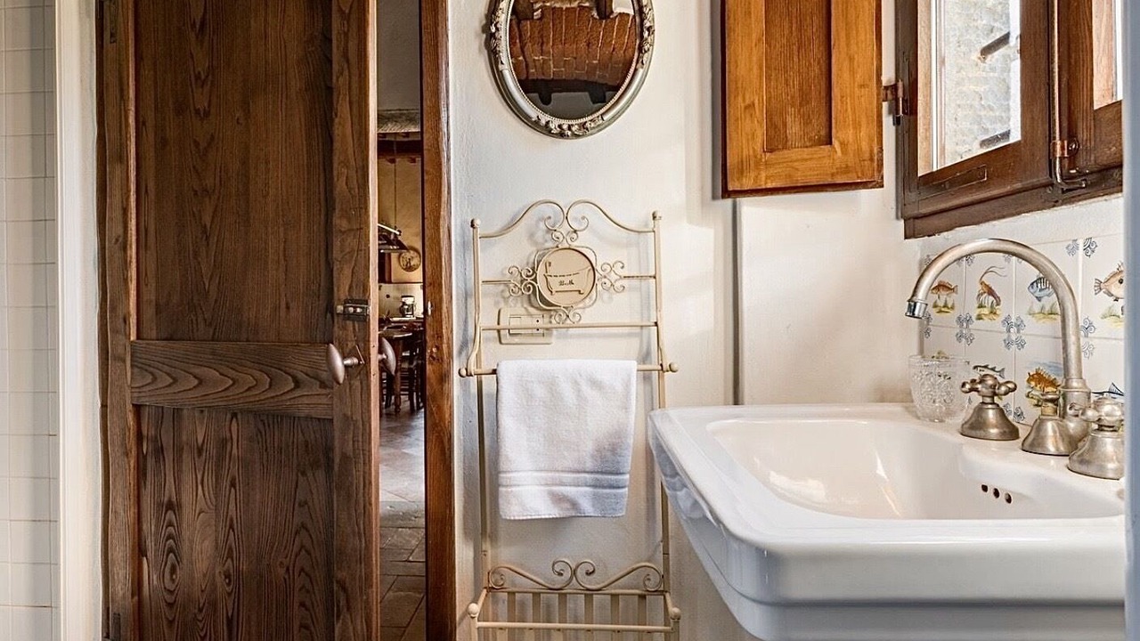 Photo of Bathroom in Gaiole in Chianti