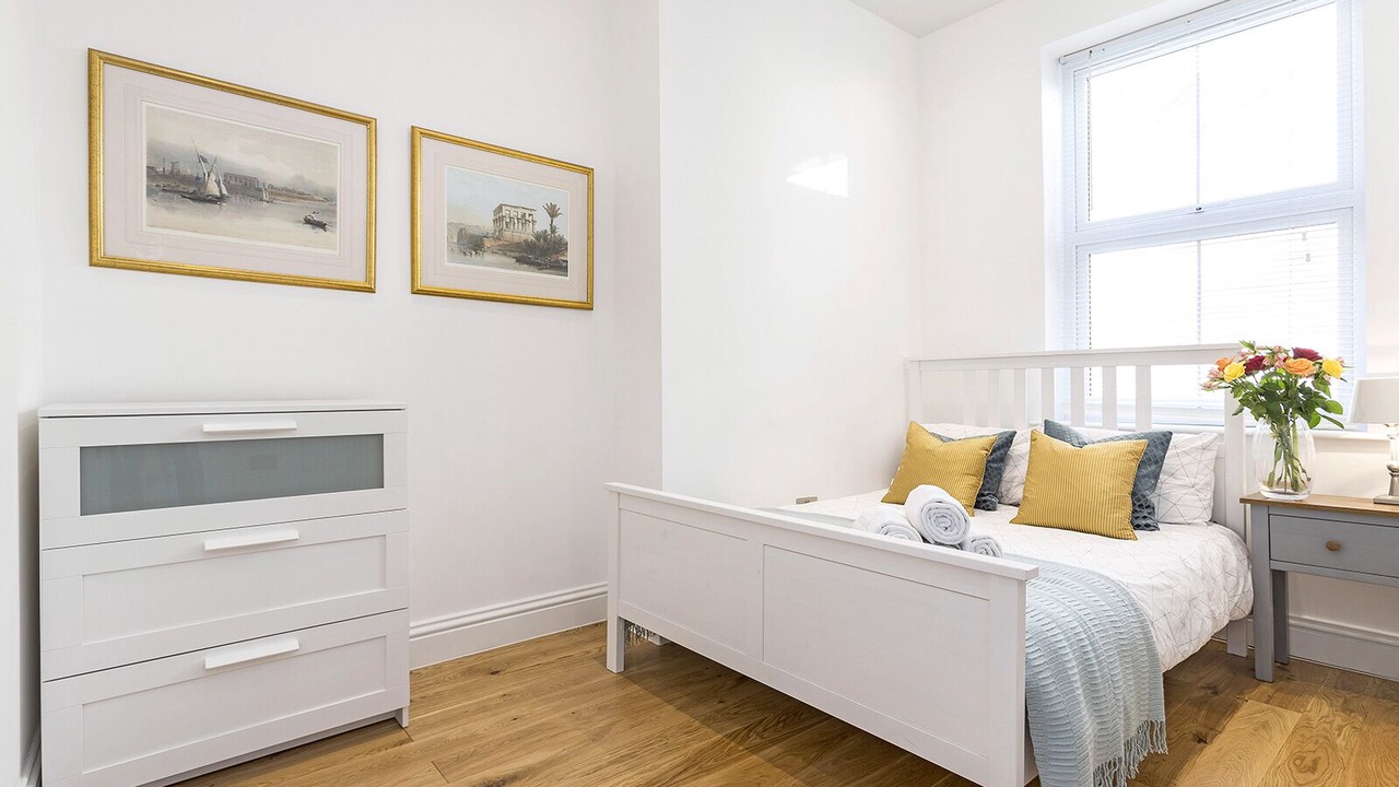 Photo of Bedroom in Kilburn