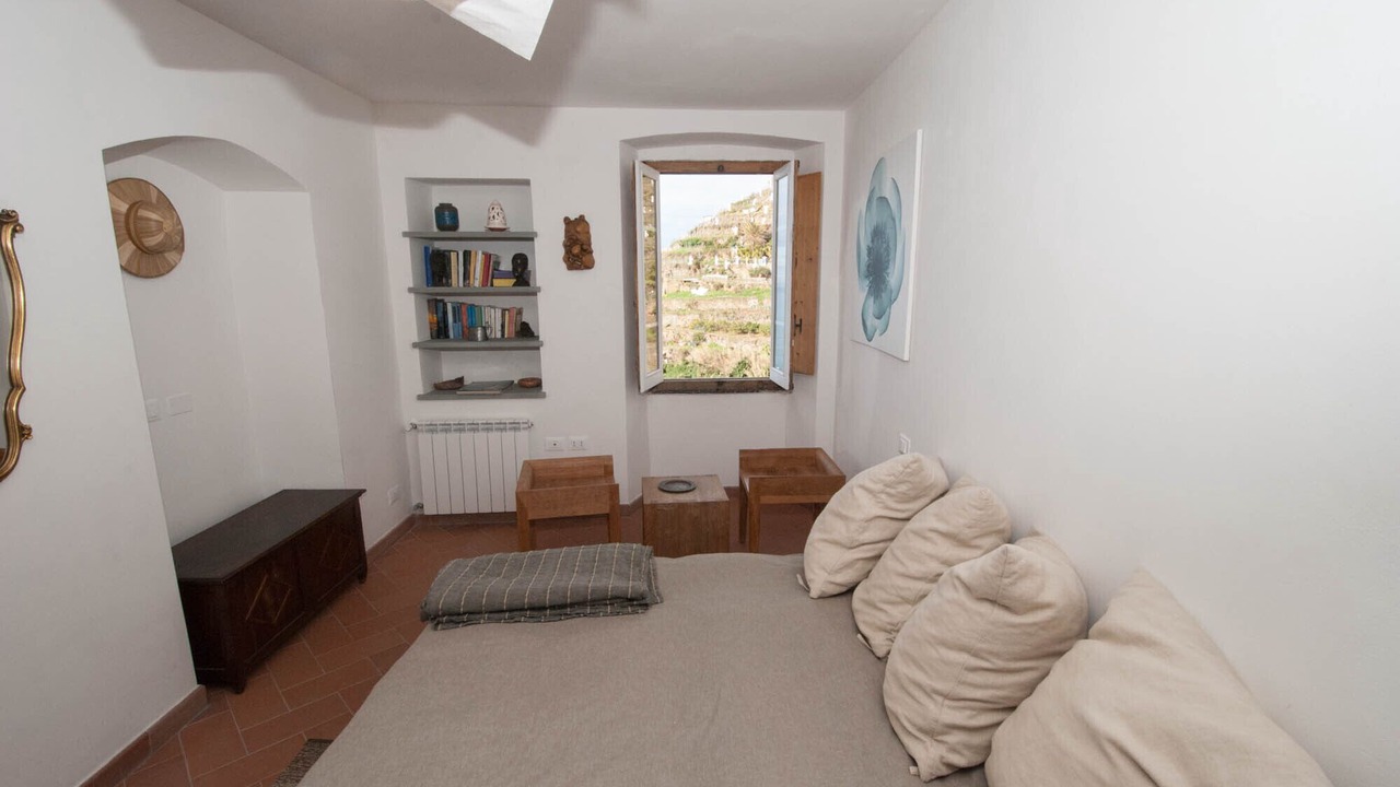 Photo of Bedroom in Manarola