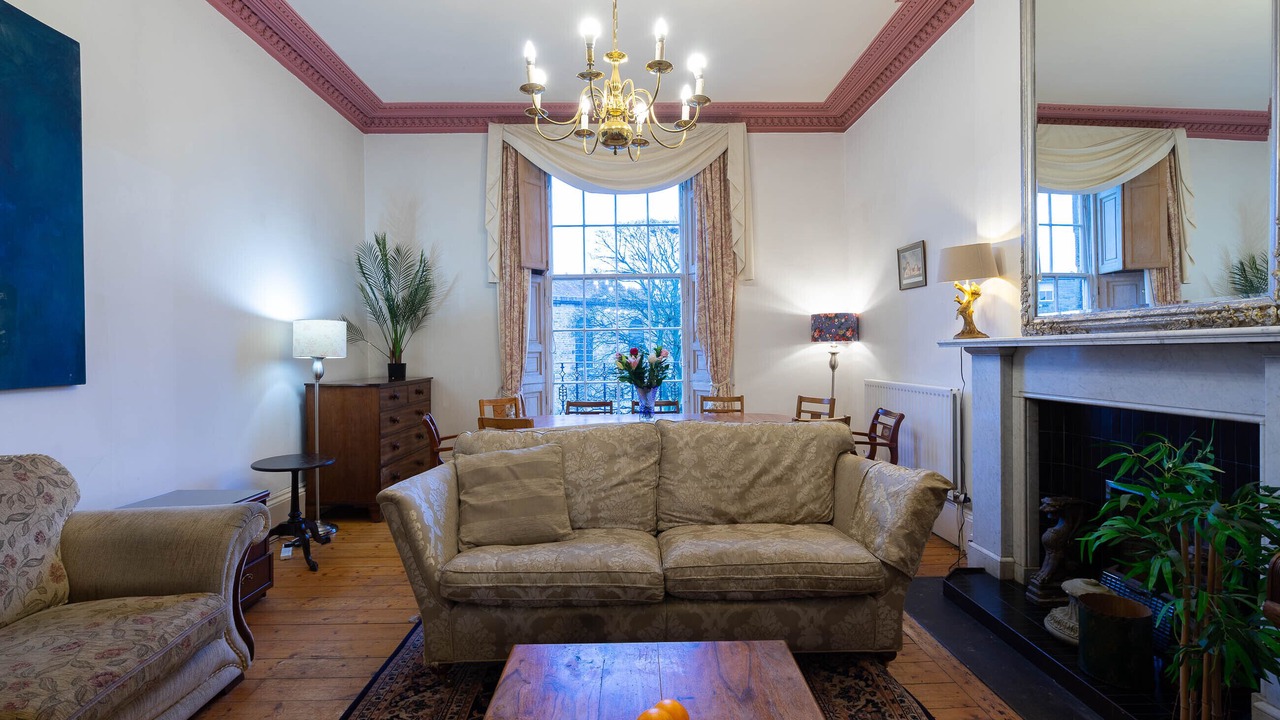 Photo of Livingroom in New Town