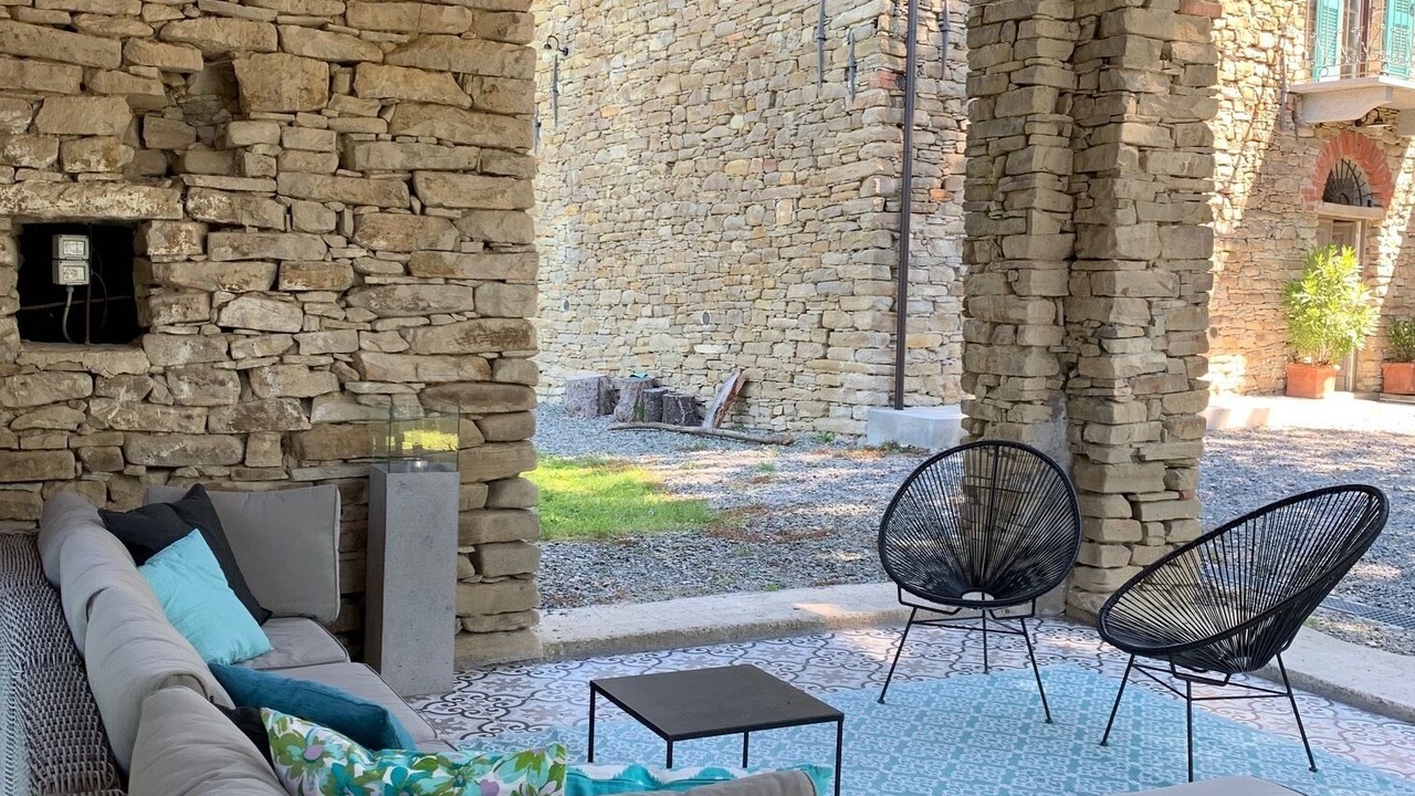 Photo of Patio Balcony in Castelletto d'Erro