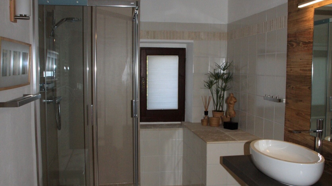 Photo of Bathroom in Mergo