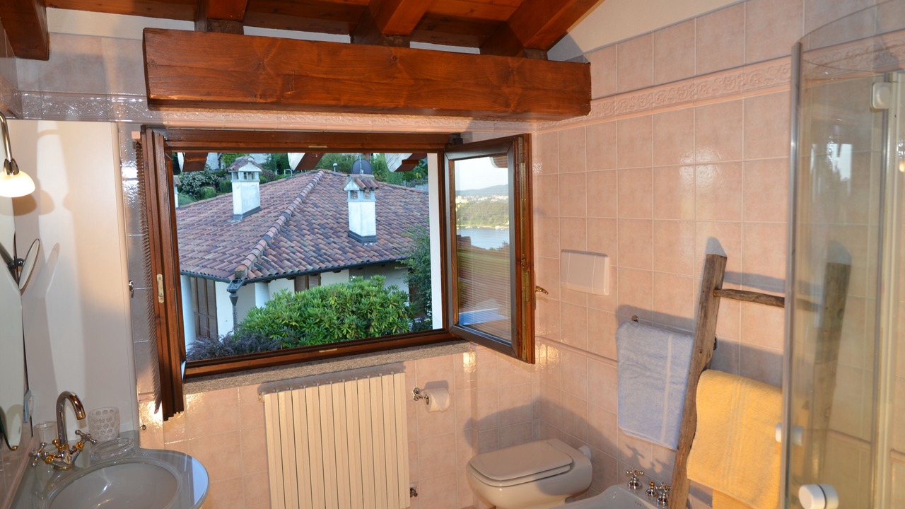 Photo of Bathroom in Arona