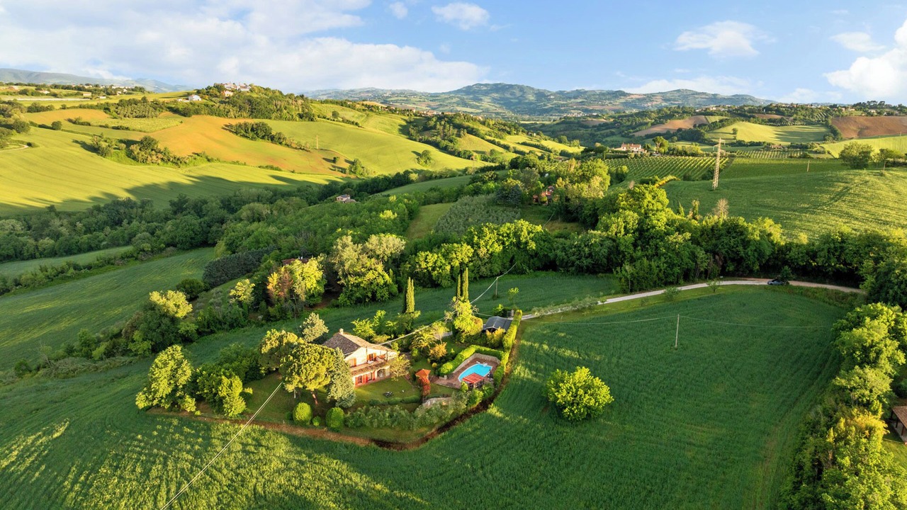 Photo of Outdoor in Rupoli