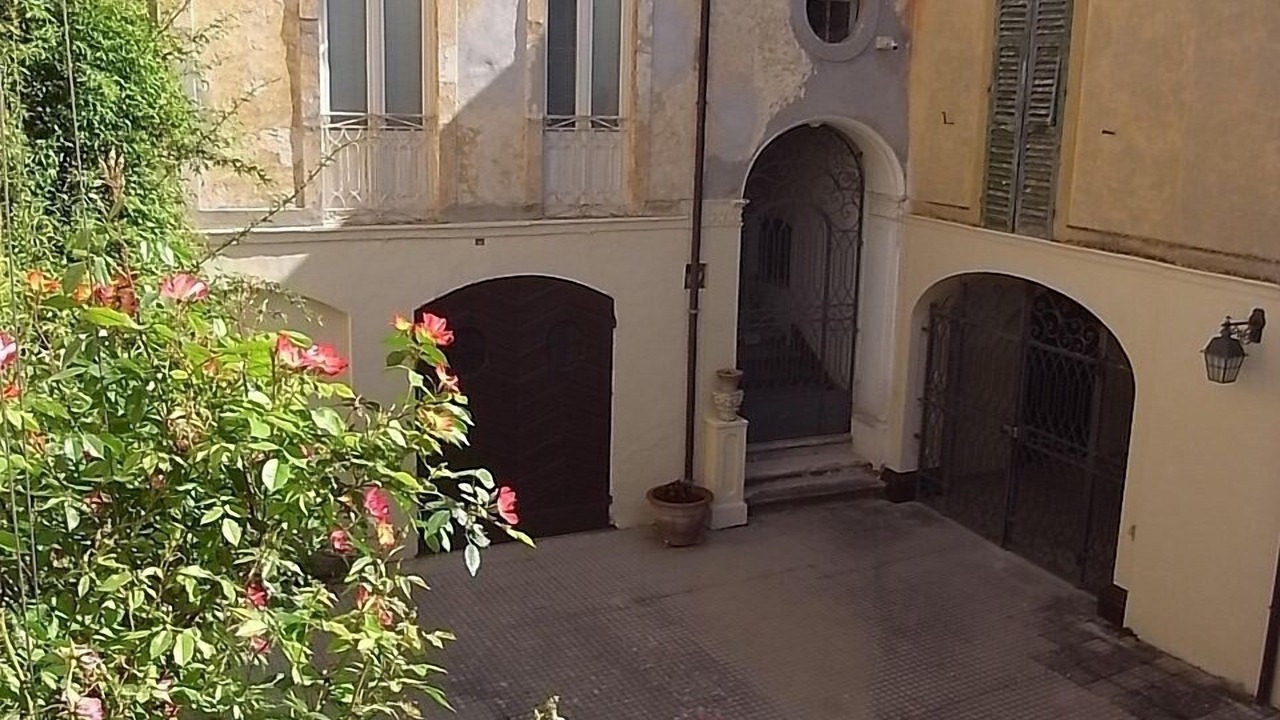 Photo of Outdoor in Atri