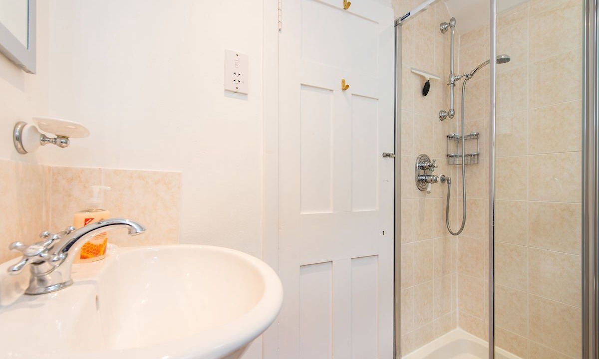 Photo of Bathroom in St. Andrews