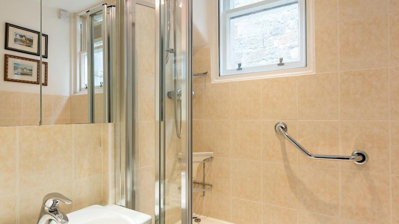 Photo of Bathroom in St. Andrews