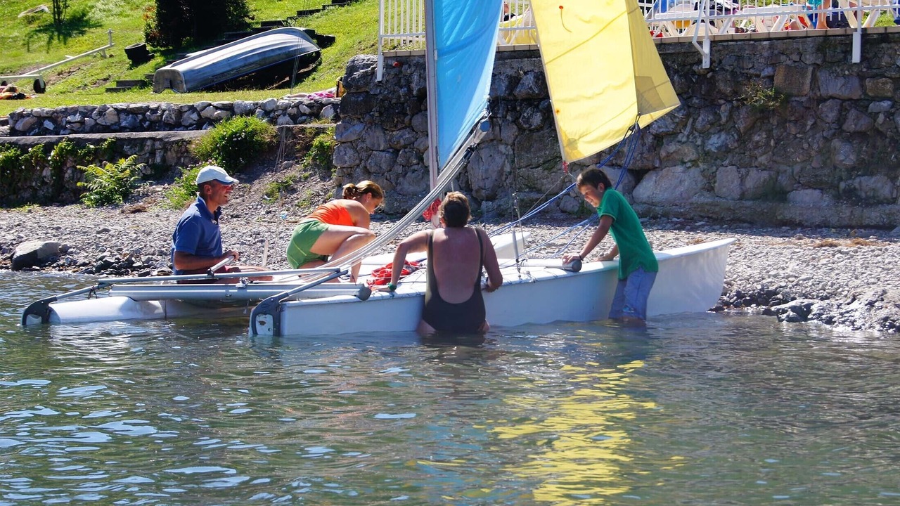 Photo of Others in Idro