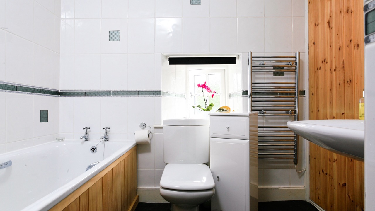 Photo of Bathroom in Chapel Stile