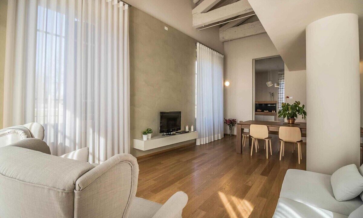 Photo of Livingroom in Lucca Historical Center