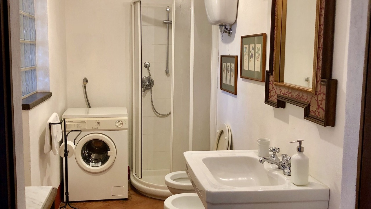 Photo of Bathroom in Ville di Corsano