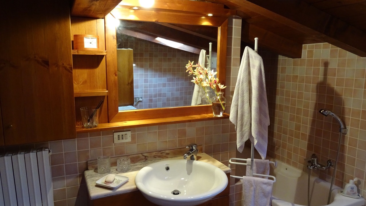 Photo of Bathroom in Toscolano Maderno