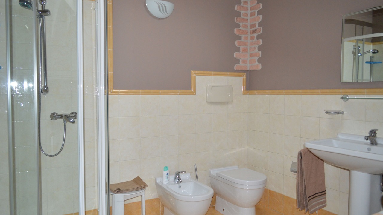 Photo of Bathroom in Roe Volciano