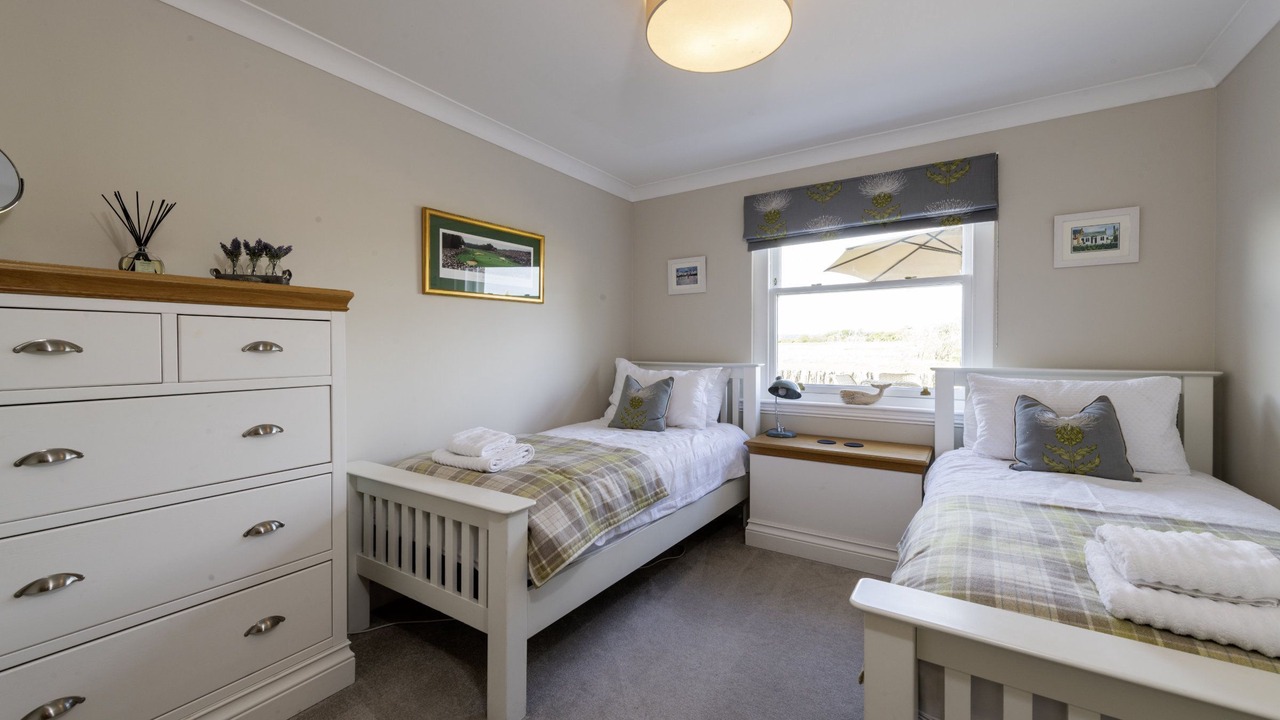 Photo of Bedroom in Leven