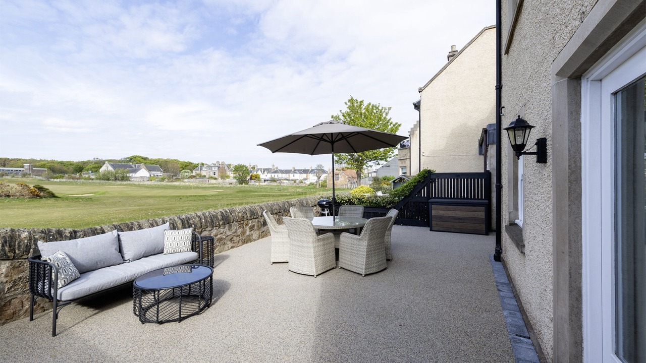 Photo of Outdoor in Leven