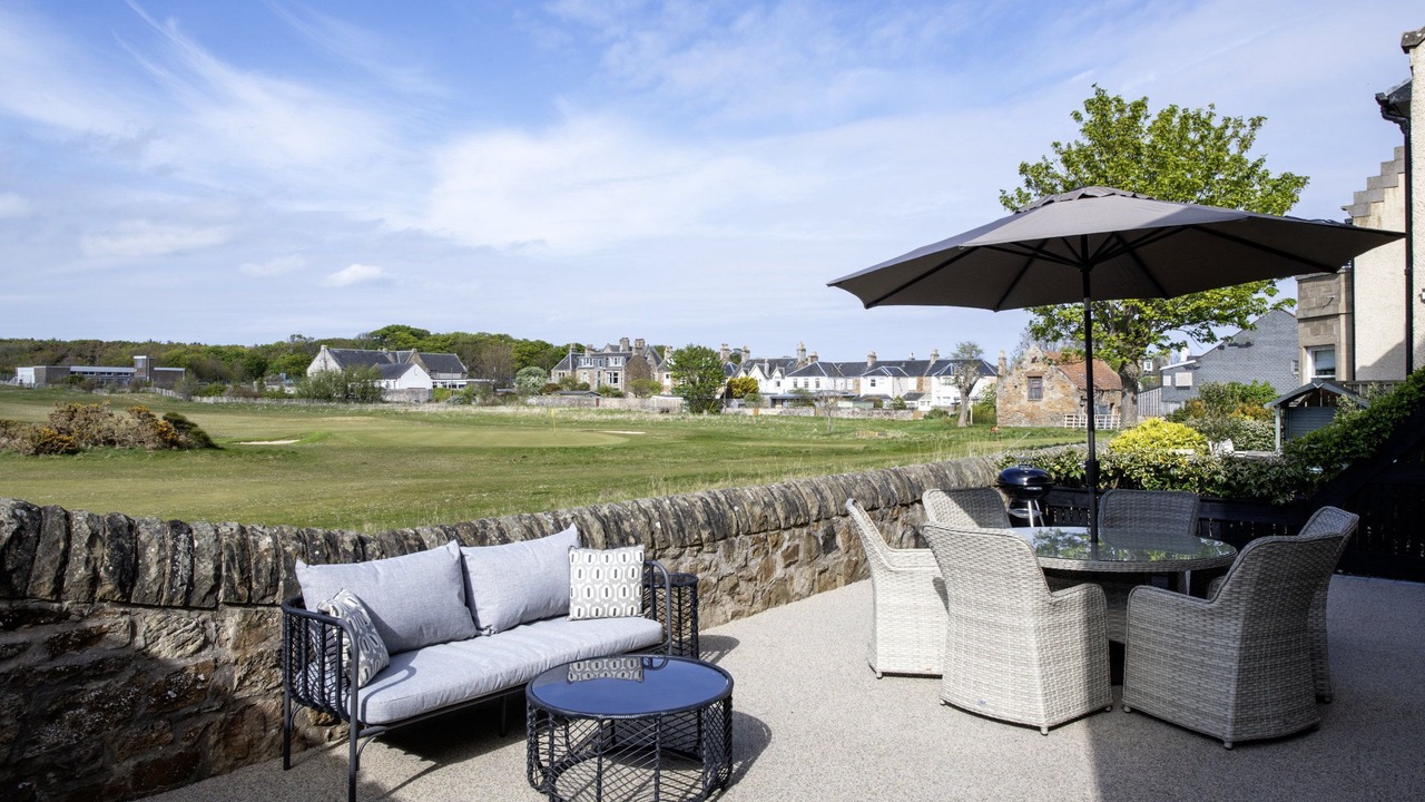 Photo of Outdoor in Leven