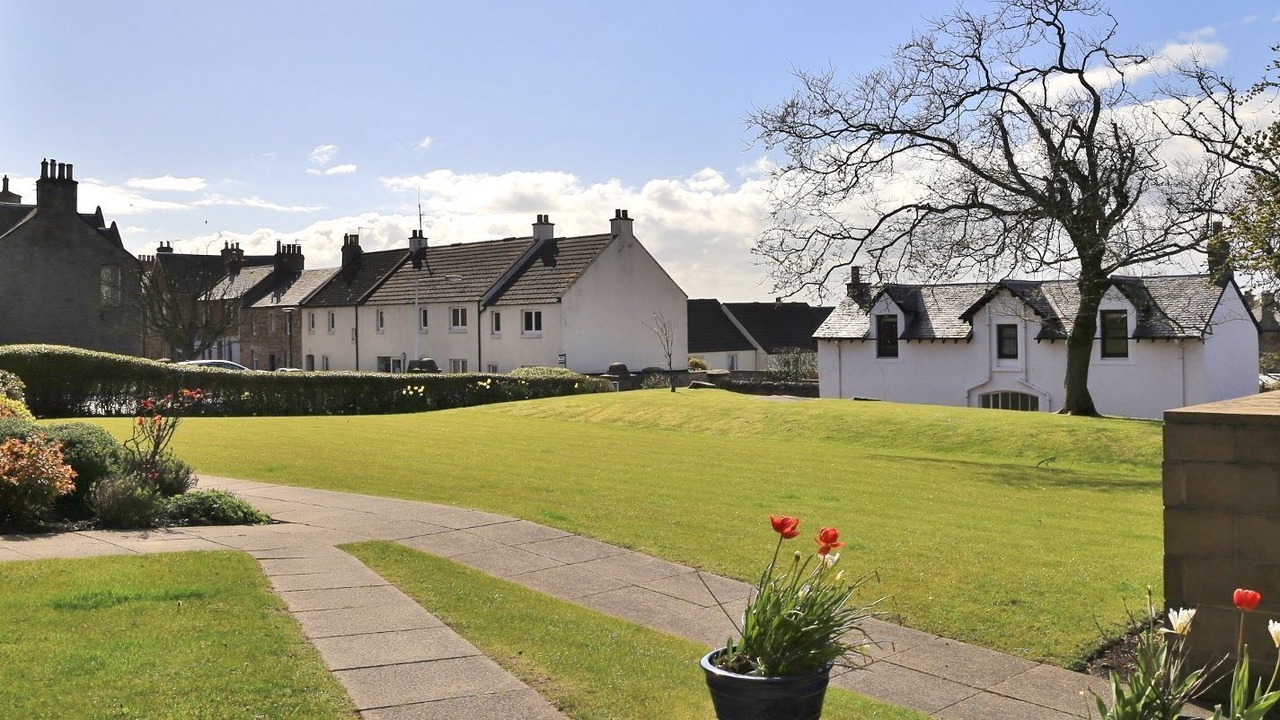 Photo of Outdoor in Leven