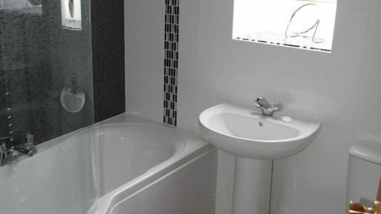 Photo of Bathroom in Lower Largo