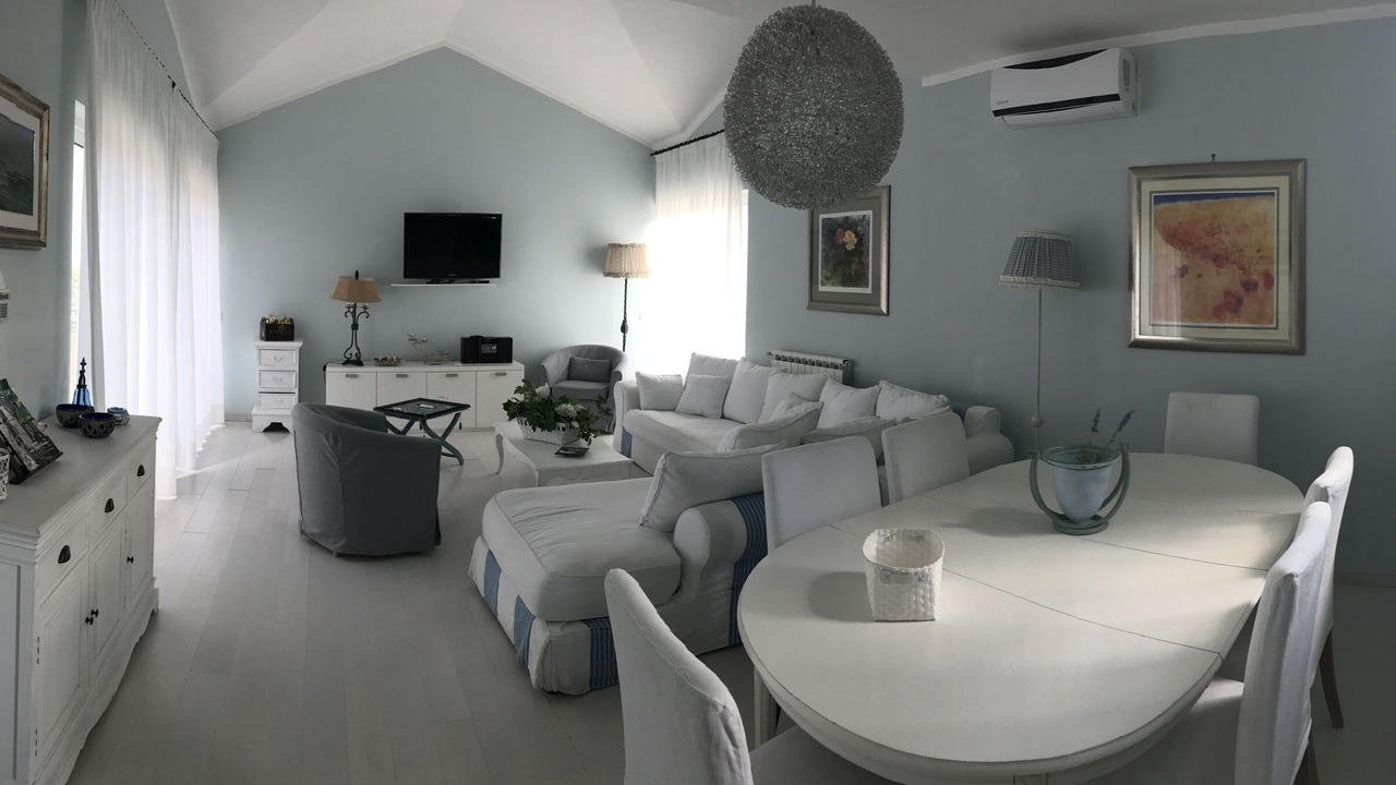 Photo of Livingroom in Fregenae