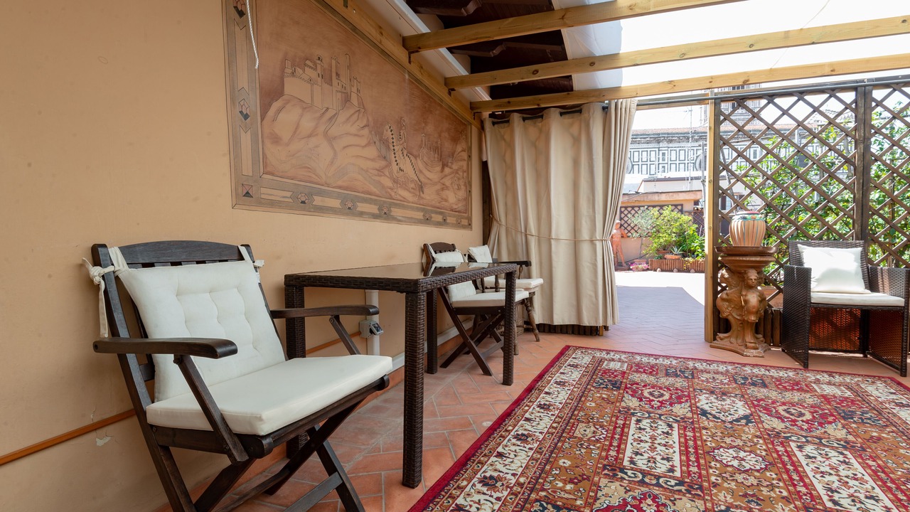 Photo of Patio Balcony in Duomo