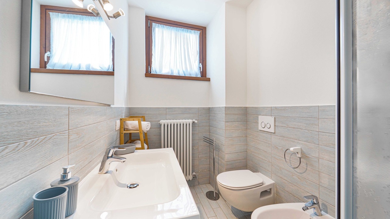 Photo of Bathroom in Colico
