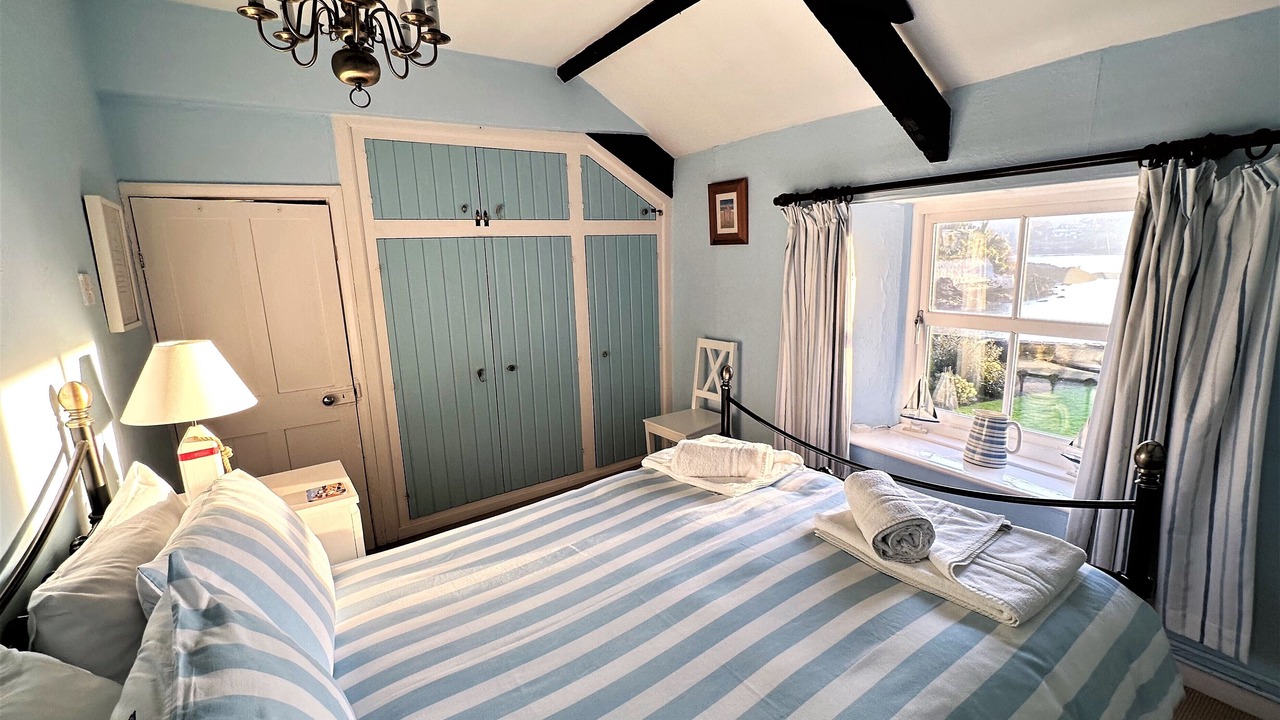 Photo of Bedroom in Fowey