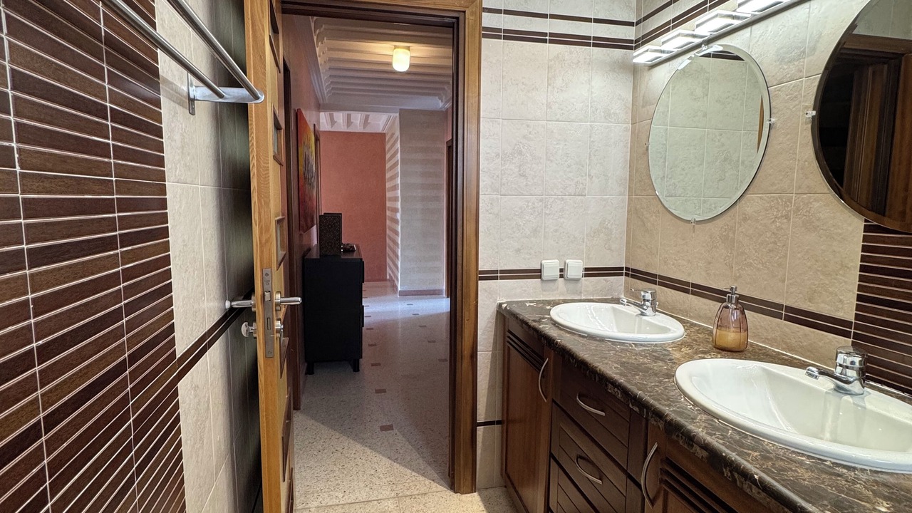 Photo of Bathroom in Cite Charaf