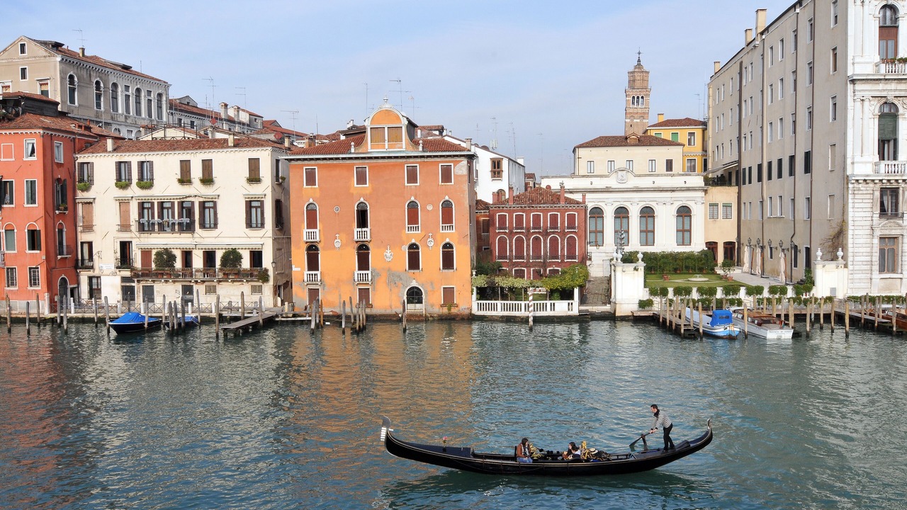 Photo of Others in Dorsoduro