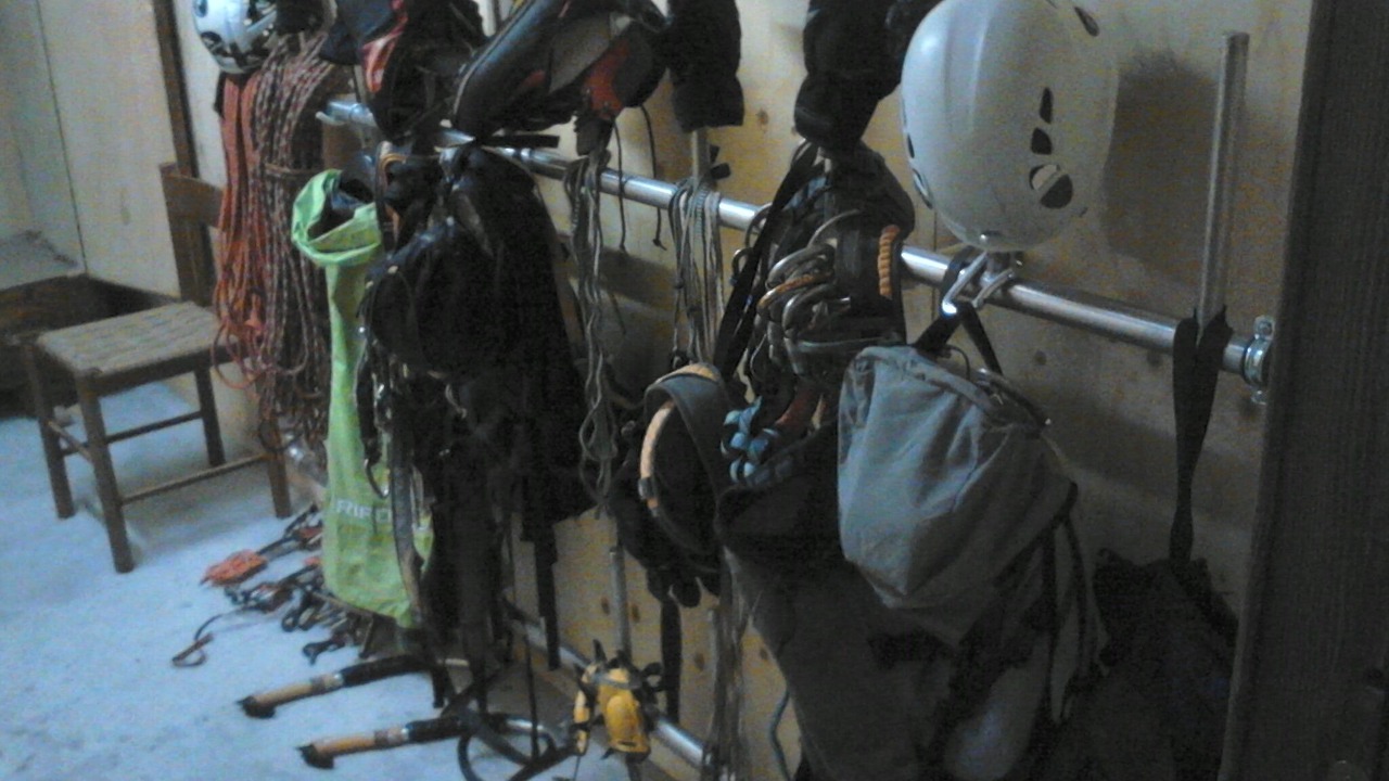 Photo of Others in Gimillan