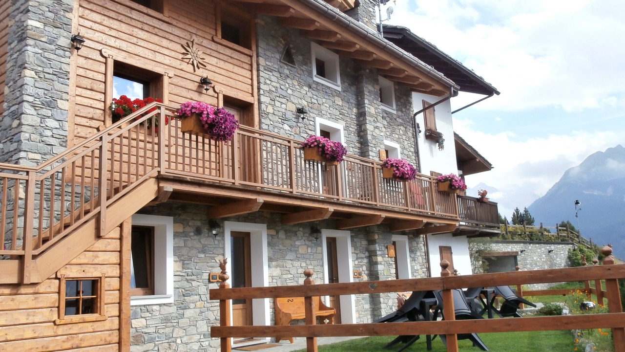 Photo of Outdoor in Gimillan