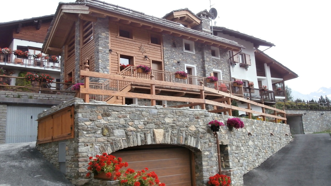 Photo of Outdoor in Gimillan