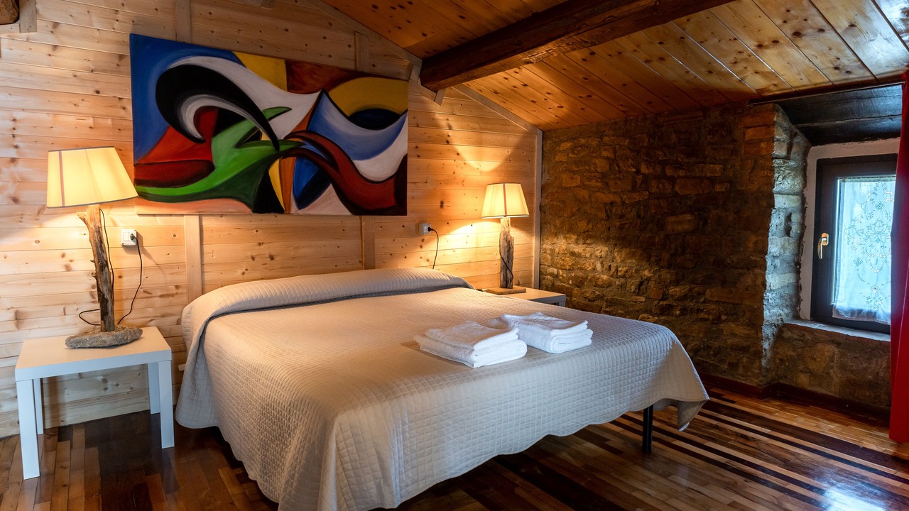 Photo of Bedroom in Montefalcone Appennino