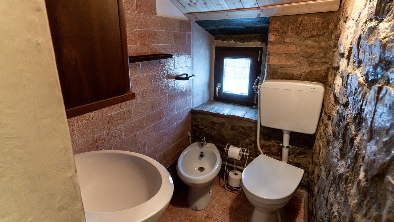 Photo of Bathroom in Montefalcone Appennino